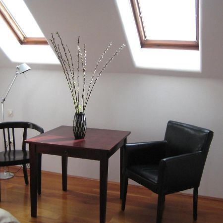Apartment Medienhafen 46 Sqm Дюссельдорф Номер фото